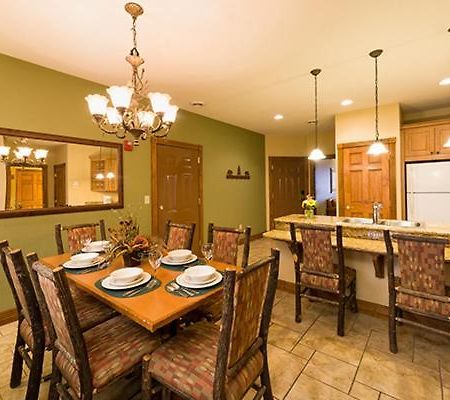 2Br Westgate Resort Sleeps 10 - Smoky Mtn Condo With Free Water Park ガトリンバーグ エクステリア 写真