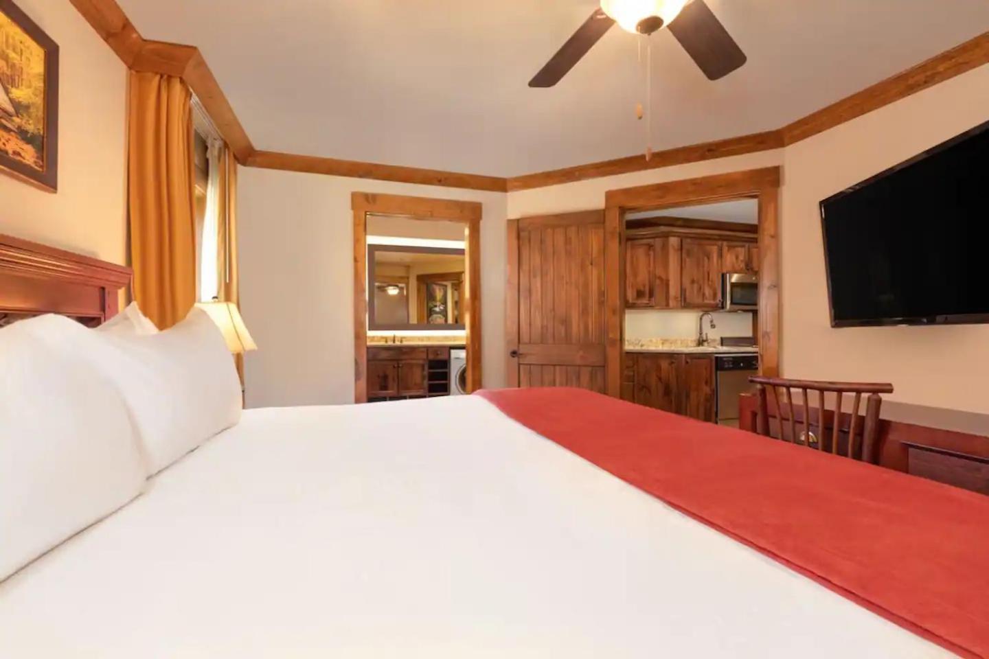 2Br Westgate Resort Sleeps 10 - Smoky Mtn Condo With Free Water Park ガトリンバーグ エクステリア 写真